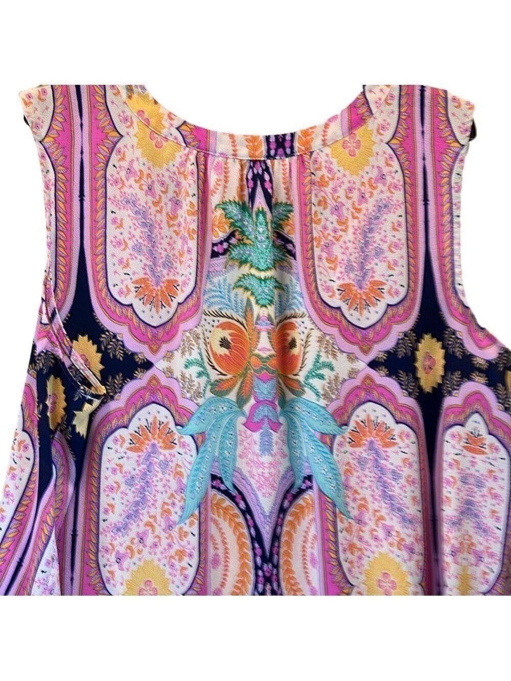 Rose & Olive Top, Size 3X, PTP 27", Length 28" Pretty Summer Top, New Condition - Picture 6 of 6